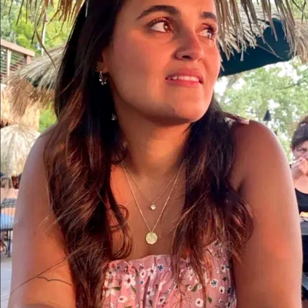 Meet your Posher, Lorraine